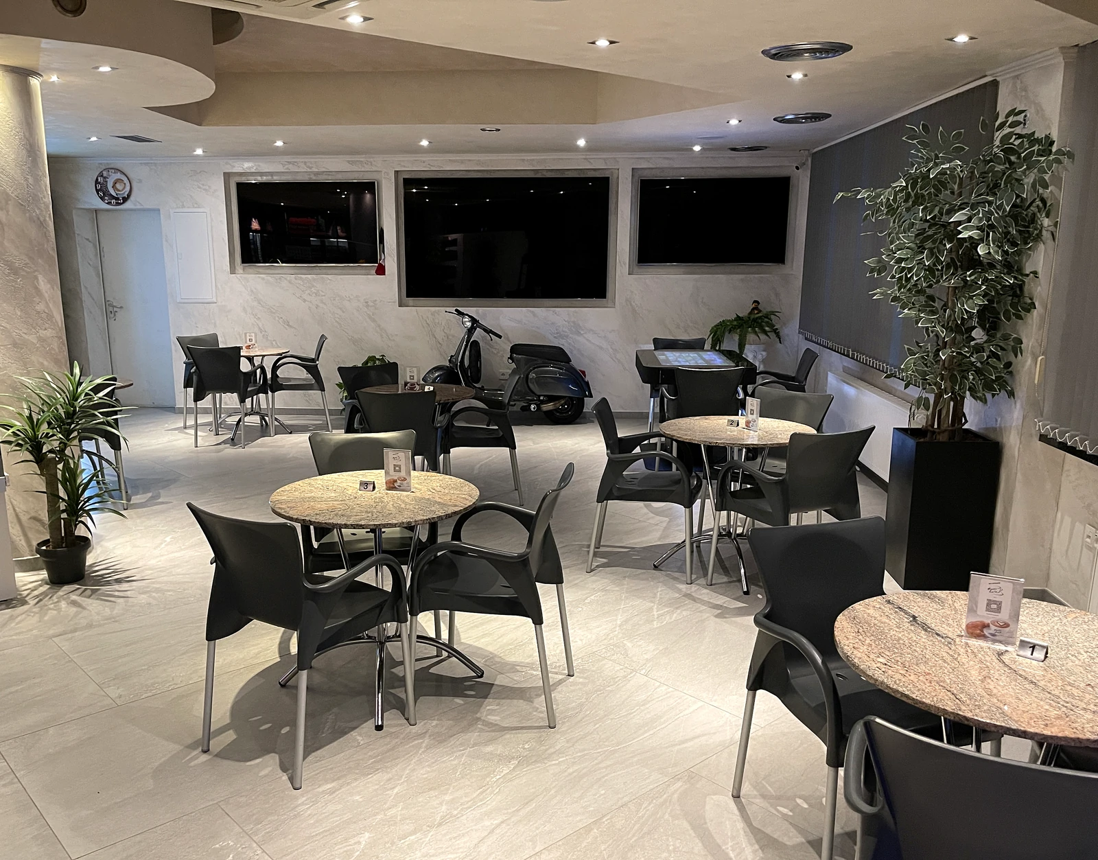 Bistro Monte Carlo – Gastronomie & Gewerbe